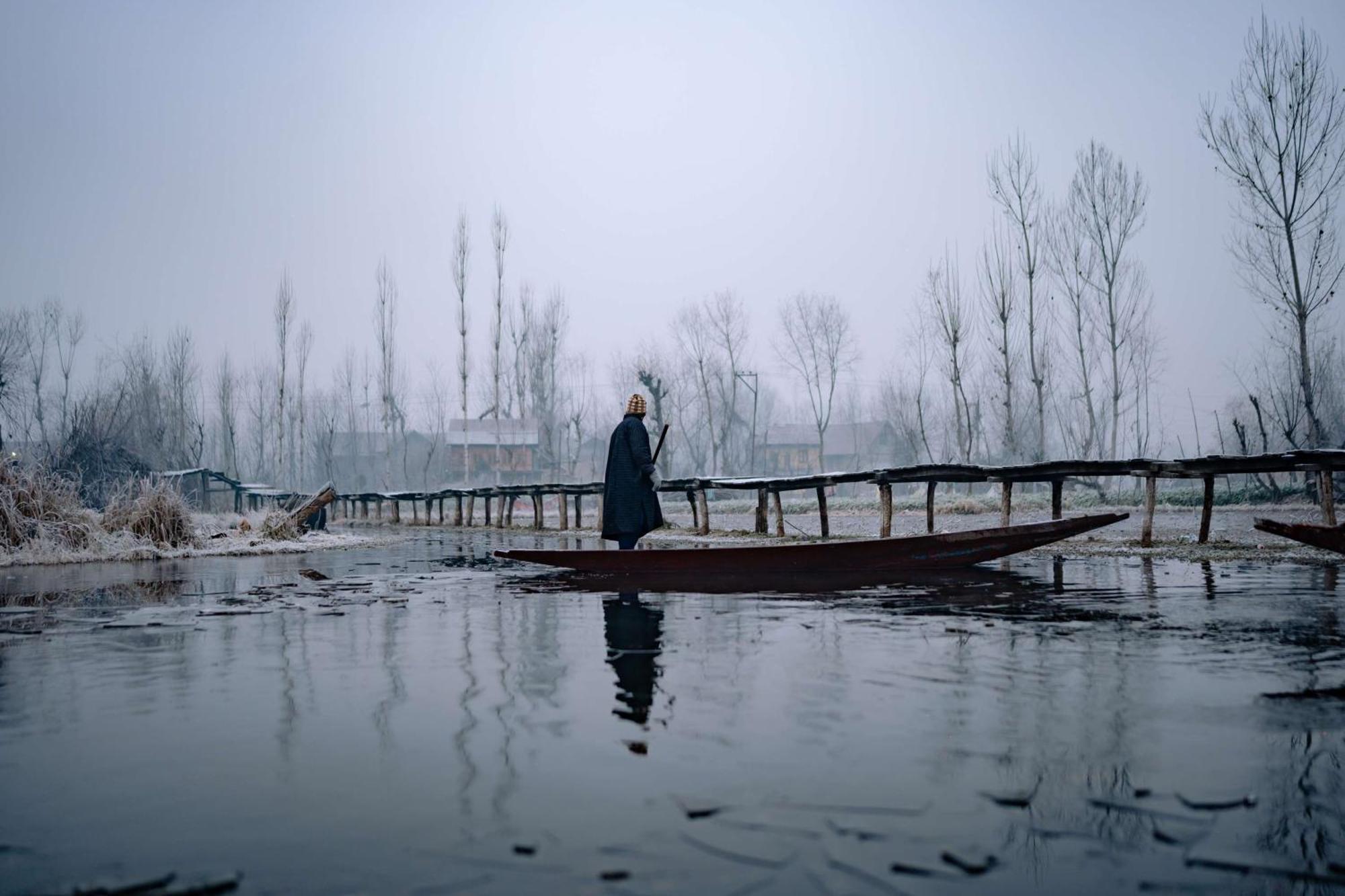 Radisson Collection Hotel & Spa, Riverfront Srinagar Exterior photo